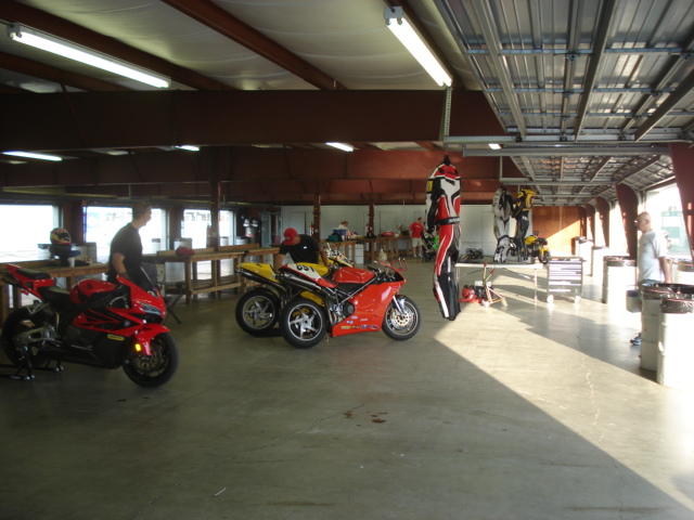 gal/2007 Loudon Track Day/pictures_046.jpg
